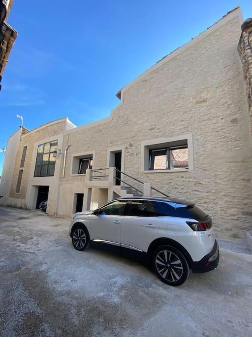 Charmante Maison En Pierre-Tavel Kültér fotó